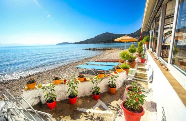 Elena Beach Apartment