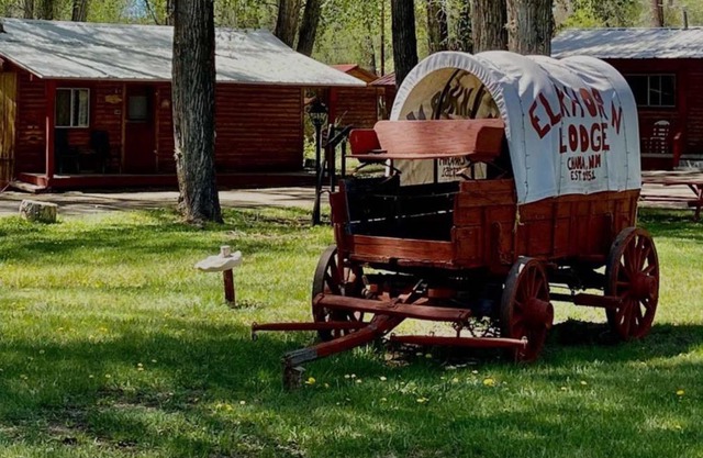 Elkhorn Lodge