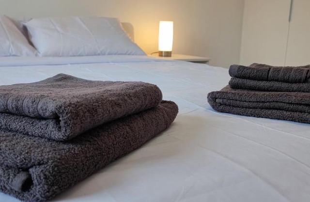 Ellas Modern Duplex City Center