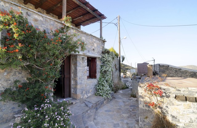 Elounda Art Traditional Suites- Jasmin Suite- Overviewing Elounda