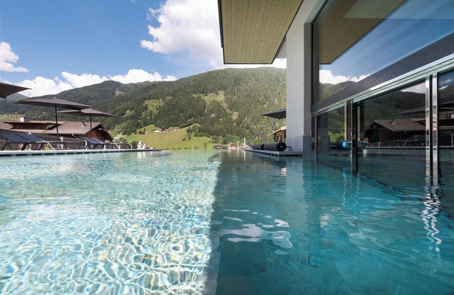 ELVA Premium Apartment Hotel