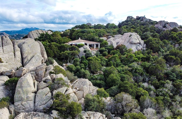 Embrace Relaxation in Porto Rafael - Unforgettable Getaway at Villa "Domo Elia"