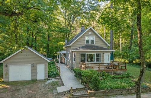 Emerald Cove Cottage-3 bd, 2 ba-Sleeps 10