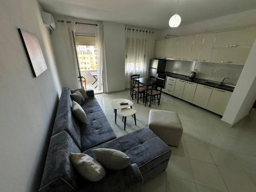 Emmy Apartments