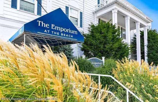 EMP207 | Luxury 2BR 2ba Rental in The Emporium! 30 Day Minimum = Great Deal!