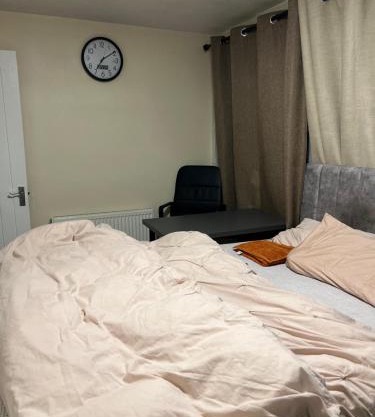 En suite Bedroom in Milton Keynes