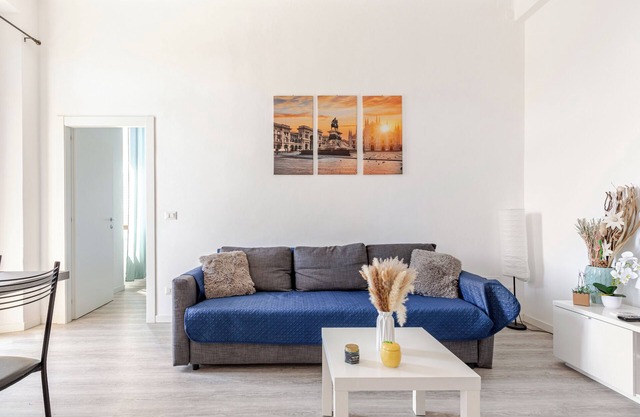 Enchanting apartment with AC in vibrant Milano