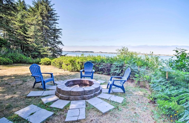 Enchanting Coos Bay Sanctuary w/Lush Views!