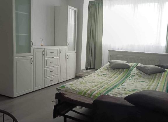 Enci kiado apartman