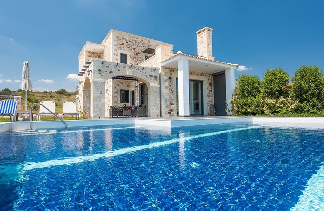 Enid Villa with private pool and amazing view