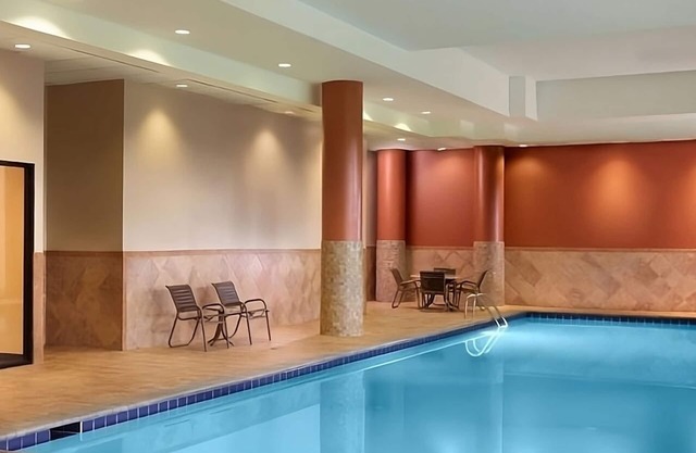 Enjoy a Hassle-Free Stay! Indoor Pool, Pet-Friendly