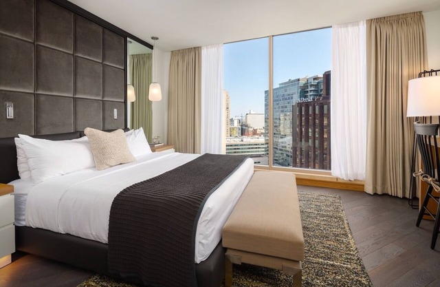 Enjoy Budget-Friendly Modern Room with Kitchen | City Views | Pets Stay Free