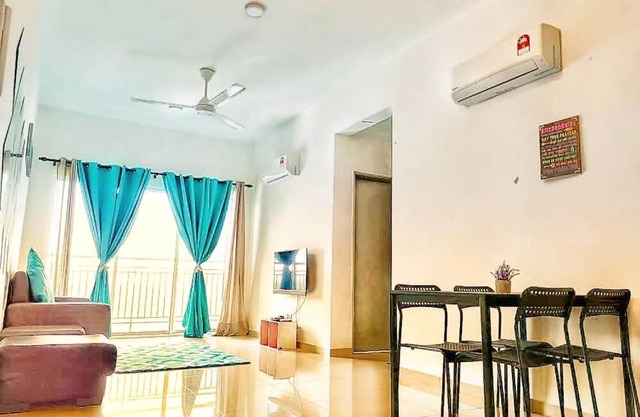 Enjoy the sunset @ Bright mesahill condo