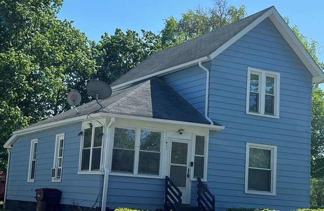 ENTIIRE HOUSE: Historic Charm with Modern Comfortsn.