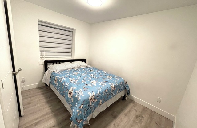 Entire 2 bedrooms basement suite in Surrey fleetwood
