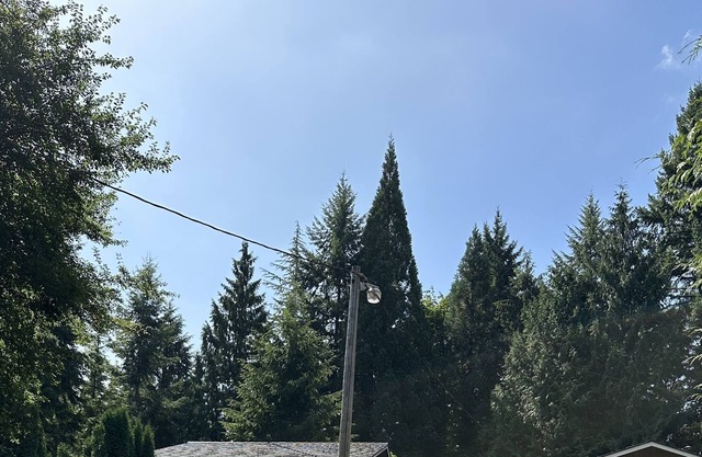 Entire Family Home Located Outside City! Family-Friendly!