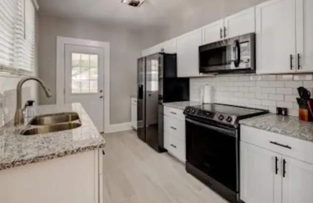 Entire home Beautiful remodeled bluegrass bungalow