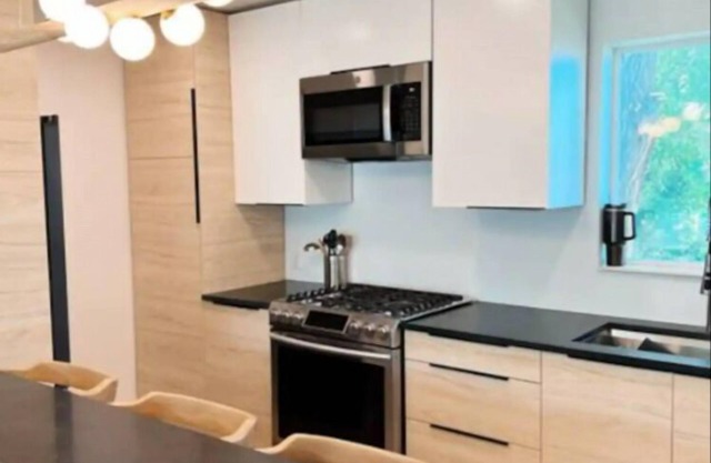 Entire Home near SLC. Family Friendly & King Suite