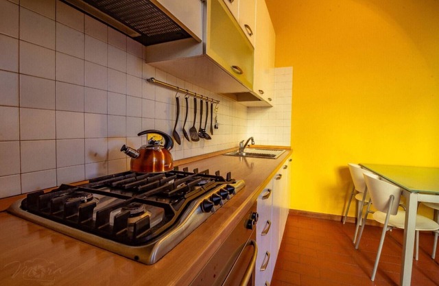 Entire home, private parking and private entrancenn