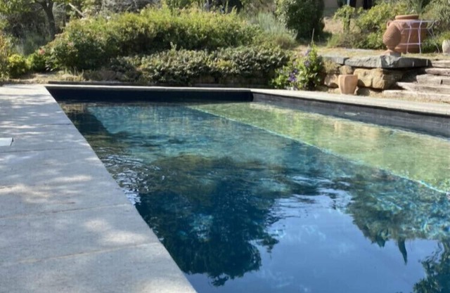 Entire house with swimming pool for exclusive use