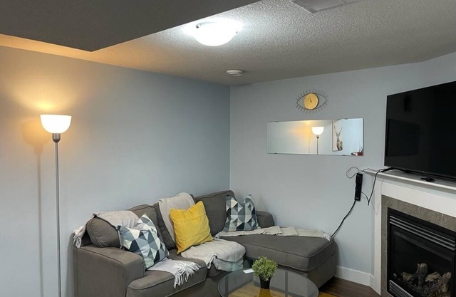 Entire One bedroom basement suite+Laundry+Kitchen