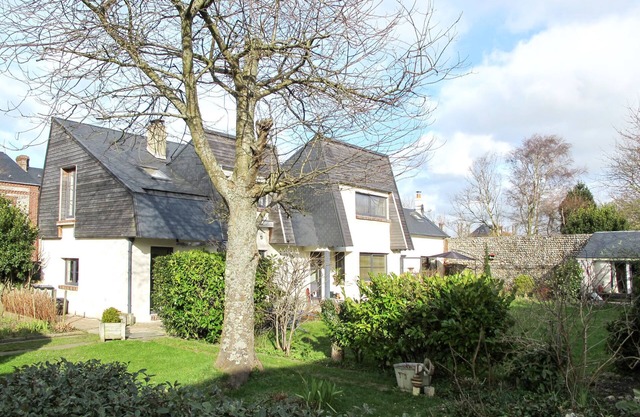 Entre mer et jardin by Interhome