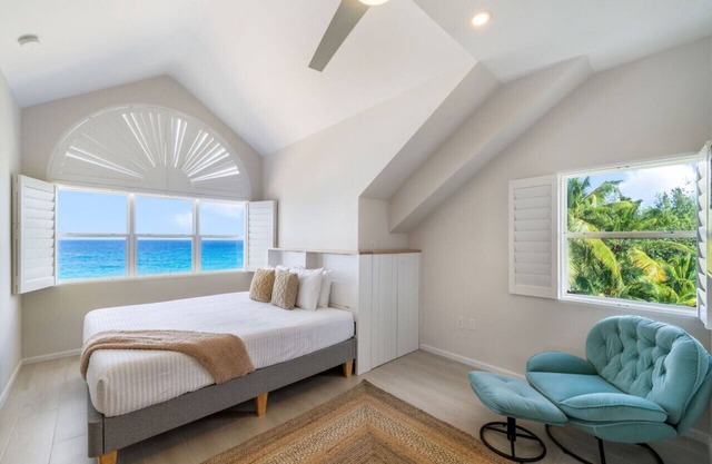Epic 3BR , all Ensuite, On-site Diving, Pool and Spa