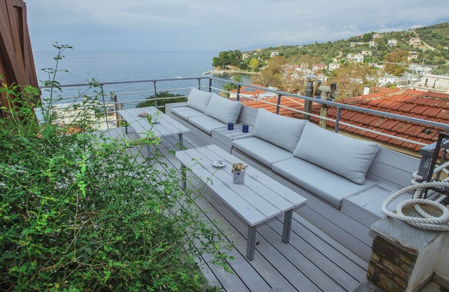 Escape Afissos all house
