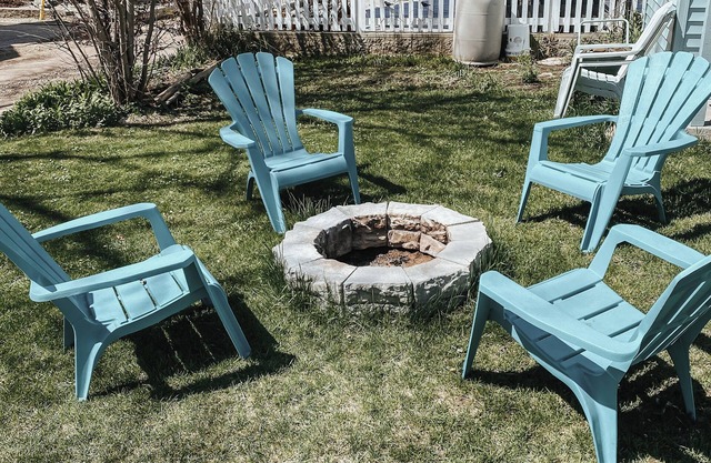 Escape to Paradise on 5th in Kingsville — a cozy bungalow cottage.