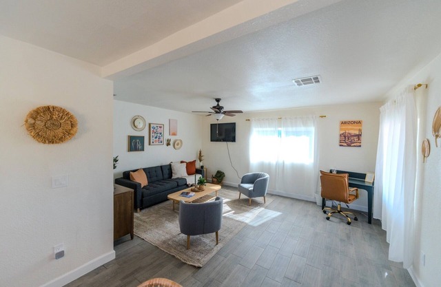 Escape to Phoenix: Stylish 2BR w/Parking + Laundry