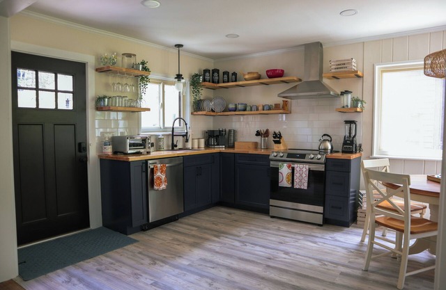 Escape to the lake! 3BR 2 Bath Lake House, 1 Hour North of NYC!