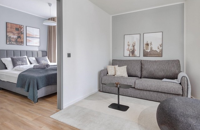 Essen Kettwiger Str | Suite XL + Sofa Bed