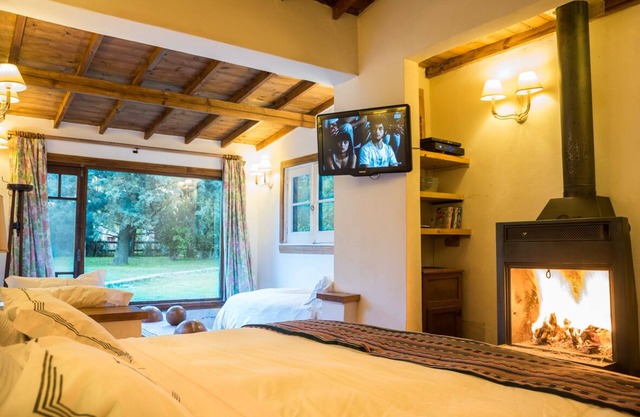 Estancia El Cencerro: Privacy, Nature and Art