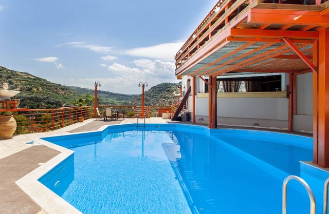 ESTATE KARES/APARTMENT SEE VIEW