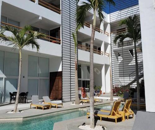 Estudio 10 - Charming Getaway