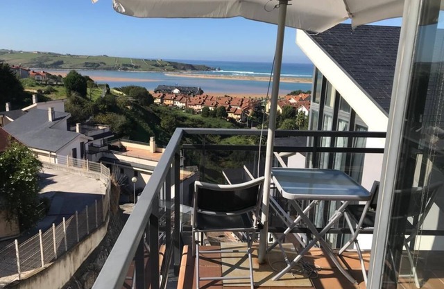 Estupendo Atico con Terraza y Vistas a la Playa