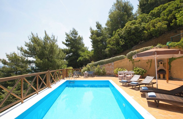 Europa,2br,2bth Villa With Private Pool And Stunning Sea Views