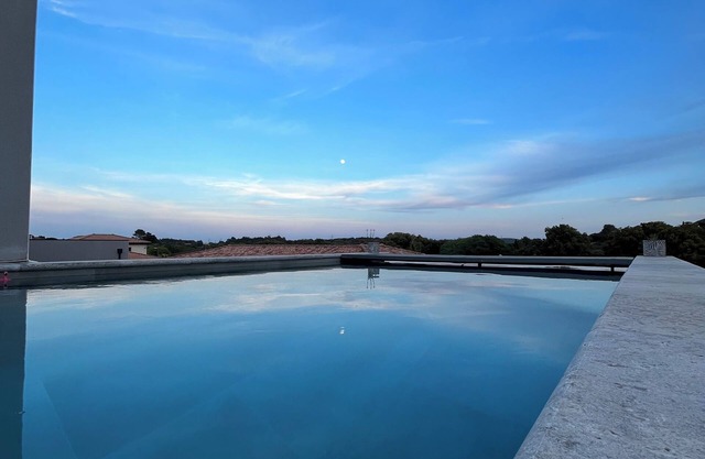 Évasion haut de gamme - Villa with spa & pool, sleeps 4