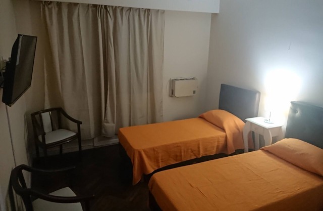 Excellent apartment steps from the obelisk