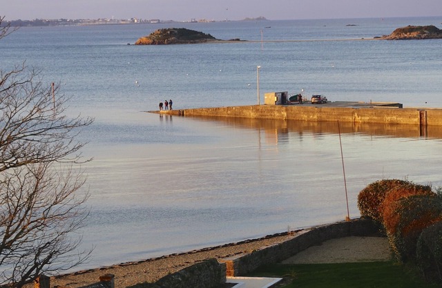 Exceptional house - Sea view & direct access to the beach