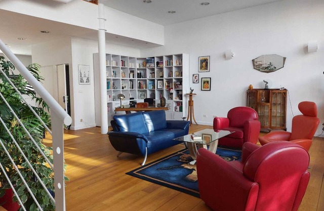 Exceptional loft with terraces and parking space in the heart of town