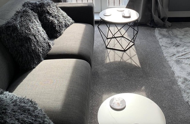 Exceptional Modern New Apartment