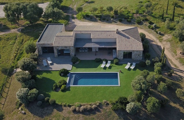 Exceptional view, swimming pool, private access to Palombaggia beach