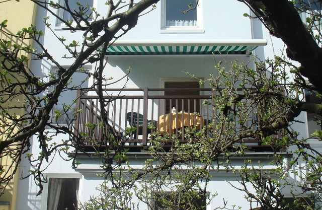 Excl. Floor: 3 bedrooms, balcony, adults only, quiet place at Eppendorf