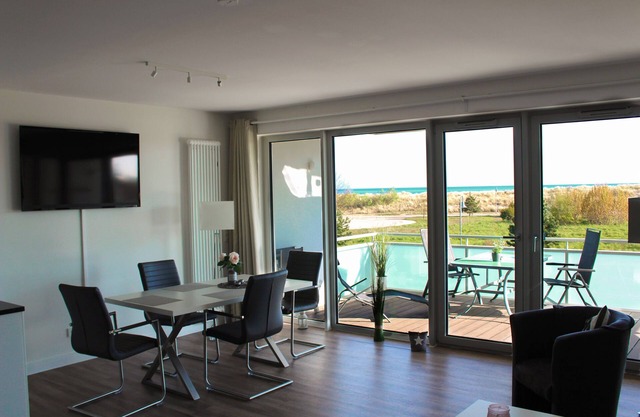 Exclusive apartment "Meerdüne" in direct beach location with balcony and sea view