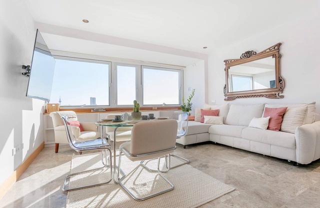 Exclusive apartment in Madrid. Plaza de colón