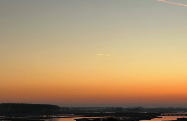 Exclusive beach chalet on the North Sea - close to the beach with fence