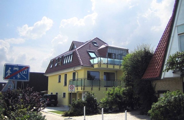 Exclusive beachfront apartment - 4 people - balcony overlooking the lake - parking