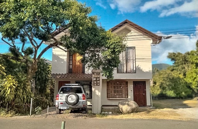 Exclusive,Luxury,clean and conveniently located in front of piscinas El Bajo
