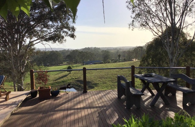 Executive home with pool and handy to beaches. Rural setting. Dog friendly